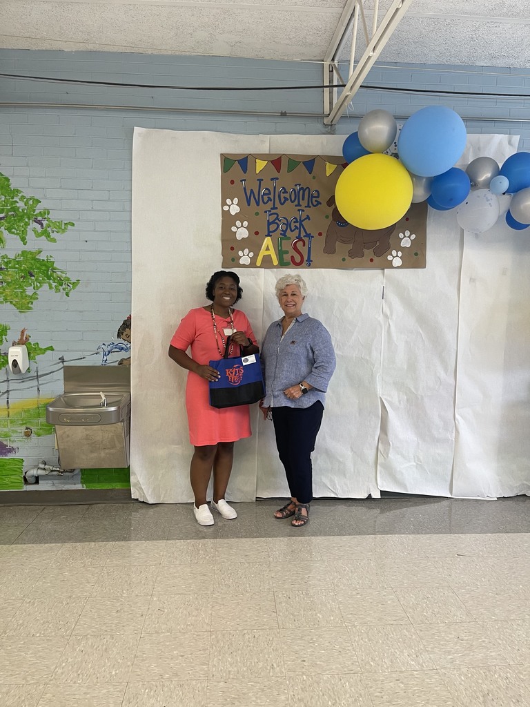  "Aberdeen Elementary Principal, Ms. Fondren won a $200 Grand Prize in Door Prizes for her students at our beginning of the year District-Wide Annual Convocation on August 2nd, 2022." 