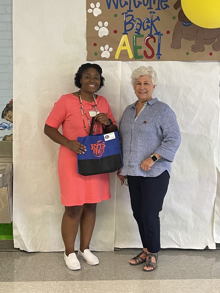  "Aberdeen Elementary Principal, Ms. Fondren won a $200 Grand Prize in Door Prizes for her students at our beginning of the year District-Wide Annual Convocation on August 2nd, 2022." 